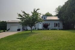Pre-foreclosure in  Tuttle Ave Canastota, NY 13032