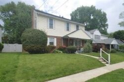 Pre-foreclosure in  BRISBANE ST Silver Spring, MD 20902