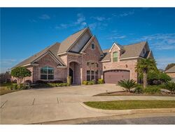 Pre-foreclosure in  Holly Branch Ct Mobile, AL 36695