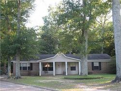 Pre-foreclosure in  Setter Ct Theodore, AL 36582
