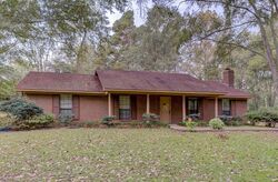 Pre-foreclosure in  Barrett St Edwards, MS 39066