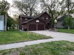 Pre-foreclosure in  N 7th St Olivia, MN 56277