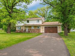 Pre-foreclosure in  Pioneer Dr Milaca, MN 56353