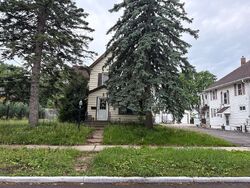 Pre-foreclosure in  5th Ave Se Rochester, MN 55904