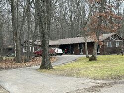 Pre-foreclosure in  Jewell Ne Comstock Park, MI 49321
