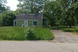 Pre-foreclosure in  Wegner Rd Saginaw, MI 48609