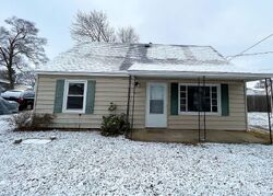 Pre-foreclosure in  Haughey Ave Sw Grand Rapids, MI 49548