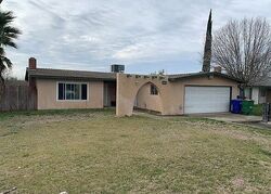 Pre-foreclosure in  Walnut Ave Winton, CA 95388
