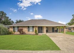 Pre-foreclosure in  Mint Dr Baton Rouge, LA 70809