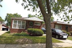 Pre-foreclosure in  S SANGAMON ST Chicago, IL 60643