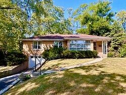 Pre-foreclosure in  Belmont Rd Downers Grove, IL 60515