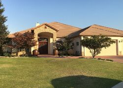 Pre-foreclosure in  Mooresville Pl Bakersfield, CA 93314