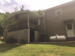  Hensley Ln, Wallins Creek KY