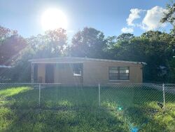 Pre-foreclosure in  SUOMI ST Jacksonville, FL 32218