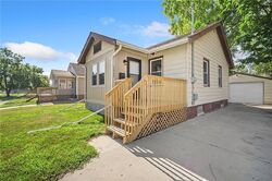 Pre-foreclosure in  Capitol Ave Des Moines, IA 50317