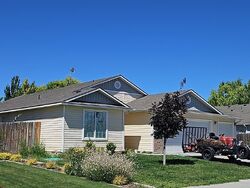 Pre-foreclosure in  Cambria St Caldwell, ID 83605