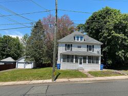 Pre-foreclosure in  Ridge St Manchester, CT 06040