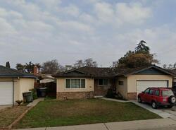  W San Gabriel Ave, Clovis CA