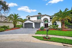 Pre-foreclosure in  Whispering Willow Dr West Palm Beach, FL 33414