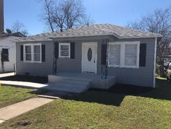 Pre-foreclosure in  HALLIDAY AVE San Antonio, TX 78210