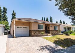 Pre-foreclosure in  Fidler Ave Lakewood, CA 90712