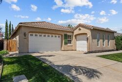 Pre-foreclosure in  CHRISTO WAY Elk Grove, CA 95757