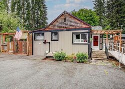 Pre-foreclosure in  N 203RD ST Seattle, WA 98133