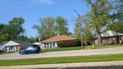 Pre-foreclosure in  Mohawk St Park Forest, IL 60466