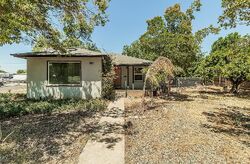 Pre-foreclosure in  Maywood Dr N Fresno, CA 93703