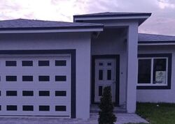 Pre-foreclosure in  SW 1st Ter Deerfield Beach, FL 33441