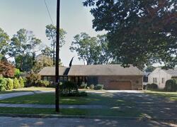 Pre-foreclosure in  Brynmaur Ave Hammonton, NJ 08037