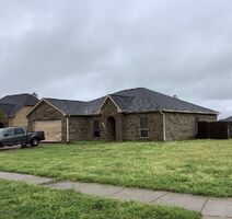  Hyde Park Dr, Chandler TX