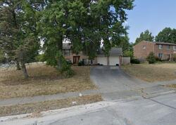 Pre-foreclosure in  PINE VIEW DR Ft Mitchell, KY 41017