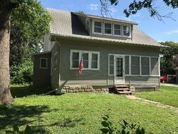 Pre-foreclosure in  Aylesworth Ave Lincoln, NE 68505