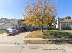 Pre-foreclosure in  S 9th Cir Bellevue, NE 68123