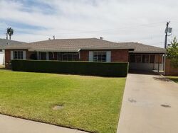 Pre-foreclosure in  E Glenrosa Ave Phoenix, AZ 85018