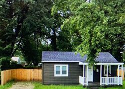 Pre-foreclosure in  E Laburnum Ave Richmond, VA 23222