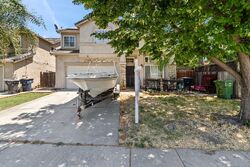 Pre-foreclosure in  Greenwillow Way Tracy, CA 95376