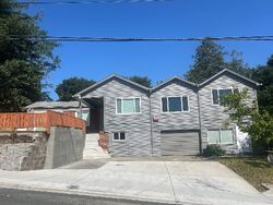 Pre-foreclosure in  Glen Cove Rd Vallejo, CA 94591