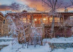 Pre-foreclosure in  Clubview Dr Big Bear Lake, CA 92315