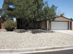 Pre-foreclosure in  Aberdeen Ln Helendale, CA 92342