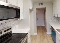 Pre-foreclosure in  N Civic Dr  Walnut Creek, CA 94596