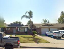 Pre-foreclosure in  Hicks St Selma, CA 93662