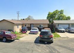 Pre-foreclosure in  Cling Cir Hanford, CA 93230