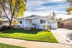 Pre-foreclosure in  Tiara St Encino, CA 91316