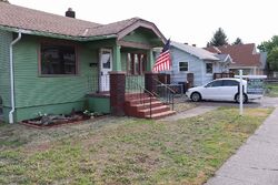 Pre-foreclosure in  E Bridgeport Ave Spokane, WA 99207