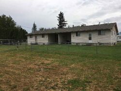 Pre-foreclosure in  E 2nd Ave Spokane, WA 99212