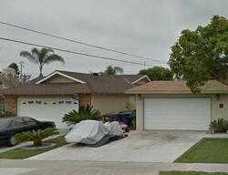 Pre-foreclosure in  Capri Cir Huntington Beach, CA 92647