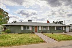 Pre-foreclosure in  Emily St Elk Grove, CA 95624