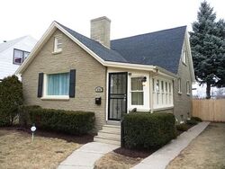 Pre-foreclosure in  W Medford Ave Milwaukee, WI 53218